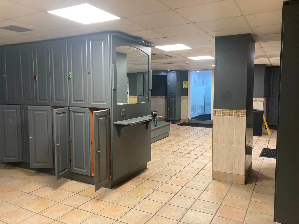 365 Gym Changing Rooms